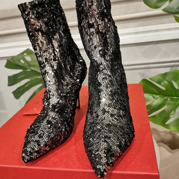 VALENTINO GARAVANI sequin ANKLE BOOTS Brand New shoe in box Size35 MADE IN ITALY - Picture 3 of 11